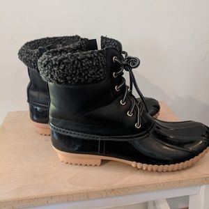 Women's black rain boots